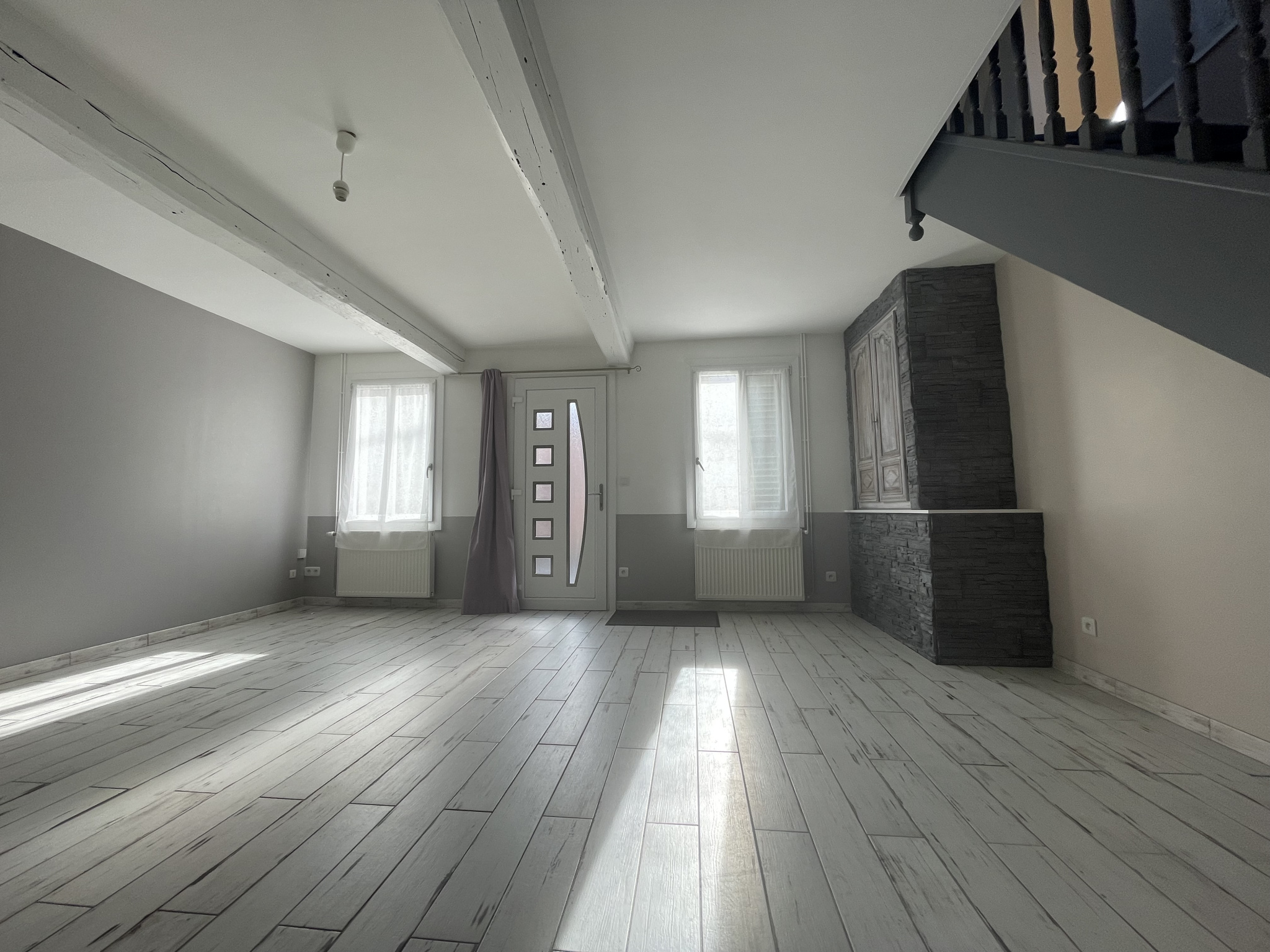 Immo80 – L'immobilier à Amiens et dans la Somme-EN EXCLUSIVITE sur la comune de VIGNACOURT : jolie maison de village T5 en EXCELLENT ETAT