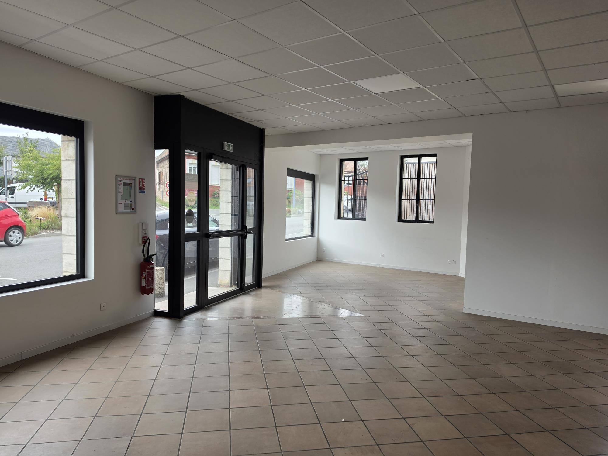 Immo80 – L'immobilier à Amiens et dans la Somme-QUERRIEU : LOCAL COMMERCIAL ou de BUREAUX