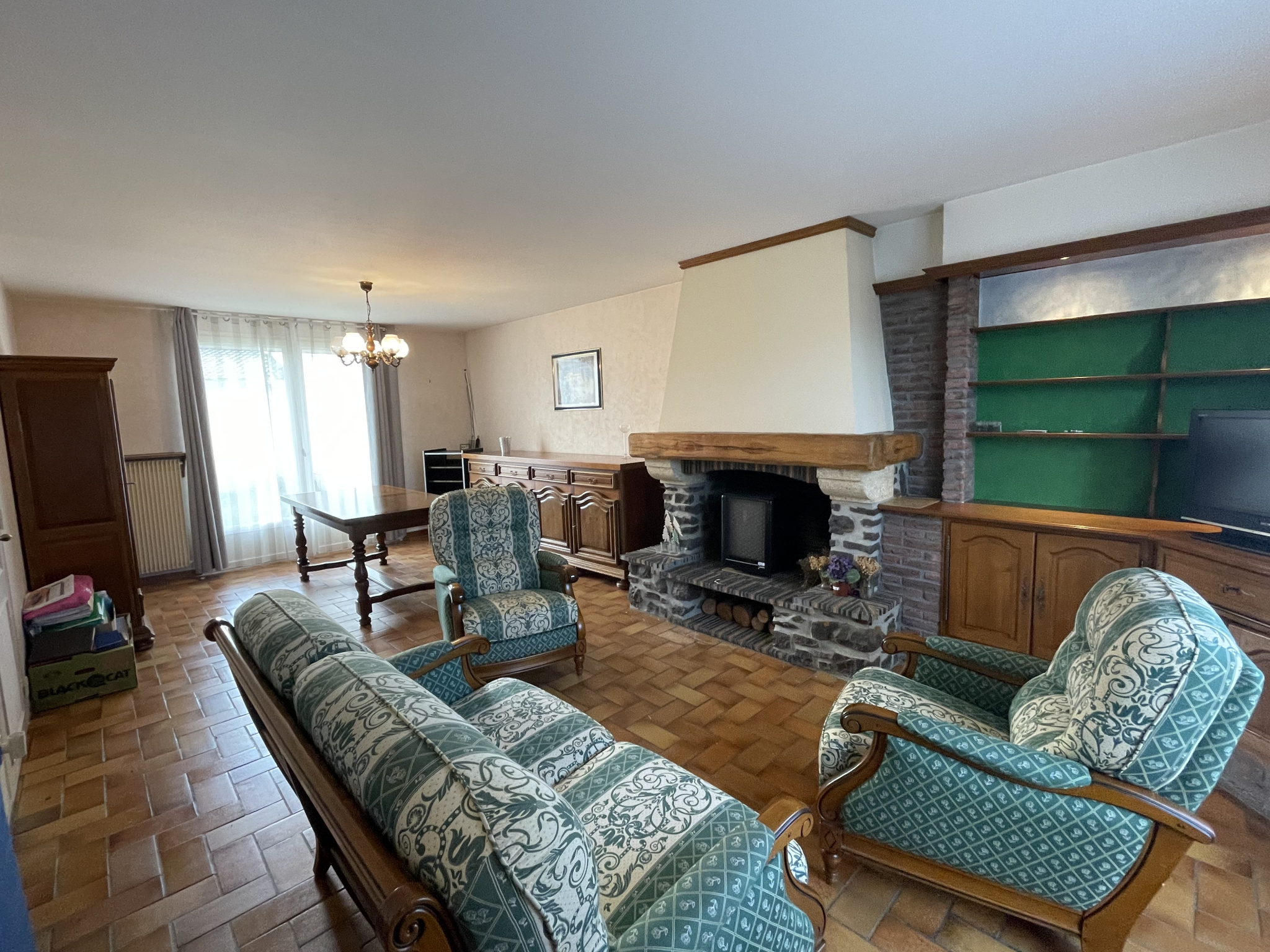 Immo80 – L'immobilier à Amiens et dans la Somme-AMIENS SUD QUARTIER QUEBEC : PAVILLON T4 TYPE CHALENDON avec garage et jardin