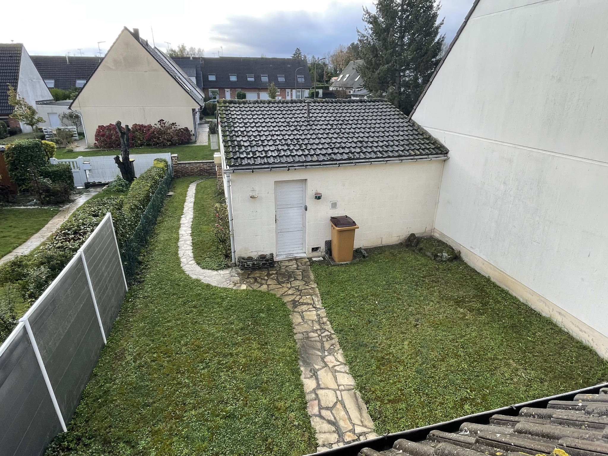 Immo80 – L'immobilier à Amiens et dans la Somme-AMIENS SUD QUARTIER QUEBEC : PAVILLON T4 TYPE CHALENDON avec garage et jardin