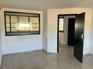 Immo80 – L'immobilier à Amiens et dans la Somme-VILLERS BOCAGE : LOCAL COMMERCIAL de 430 m2