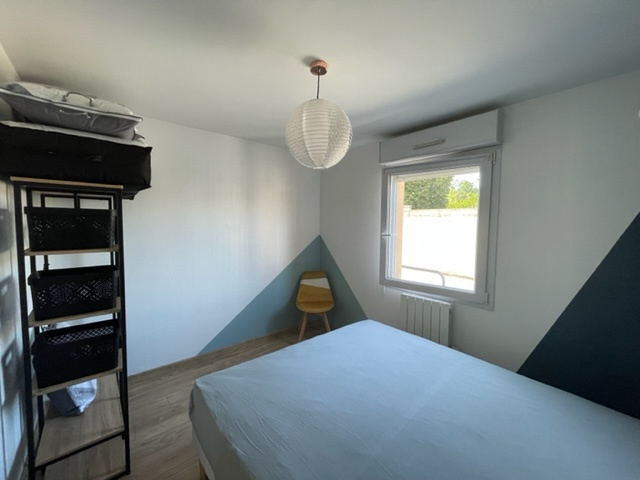 Immo80 – L'immobilier à Amiens et dans la Somme-AMIENS SUD EST  – rue de la 3ème D.I. : TRES BEL APPART T2 MEUBLE avec parking jardin et cave