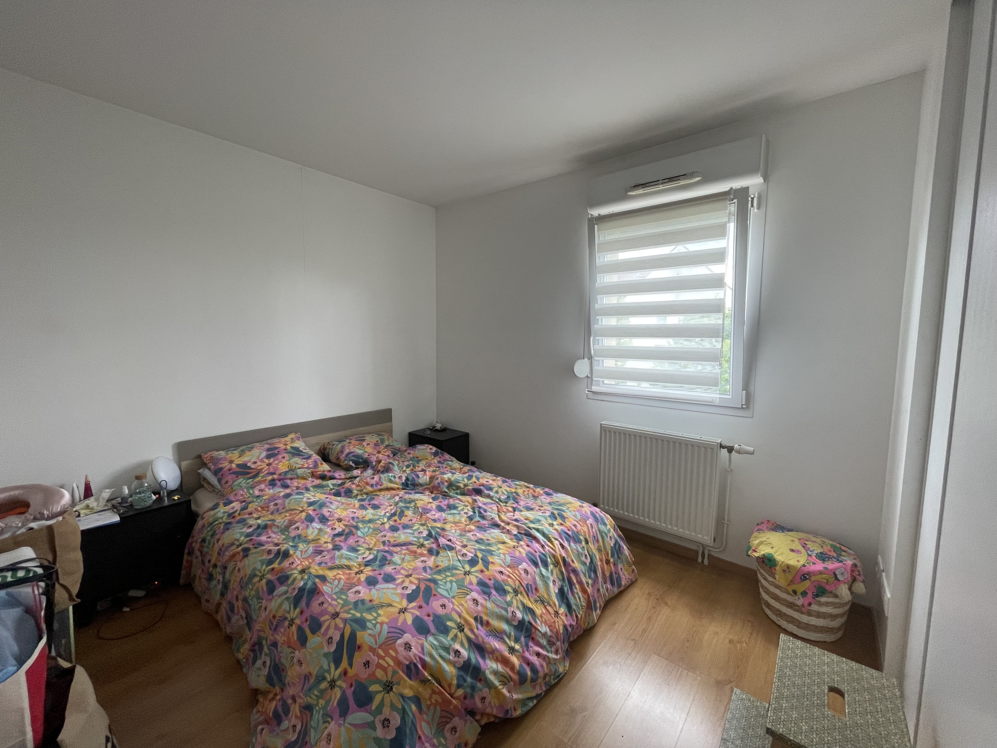 Immo80 – L'immobilier à Amiens et dans la Somme-AMLIENS SUD : BEL APPARTEMENT T3 avec balcon, parking, garage et cave dans résidence CALME ET SECURISEE