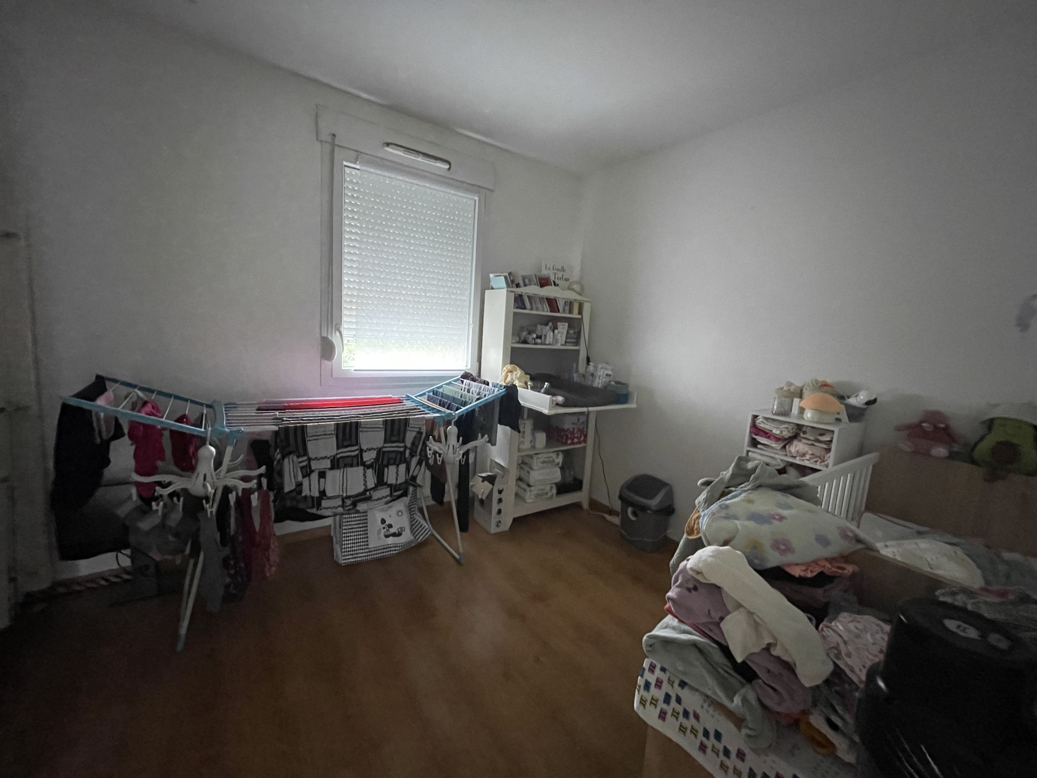 Immo80 – L'immobilier à Amiens et dans la Somme-AMLIENS SUD : BEL APPARTEMENT T3 avec balcon, parking, garage et cave dans résidence CALME ET SECURISEE