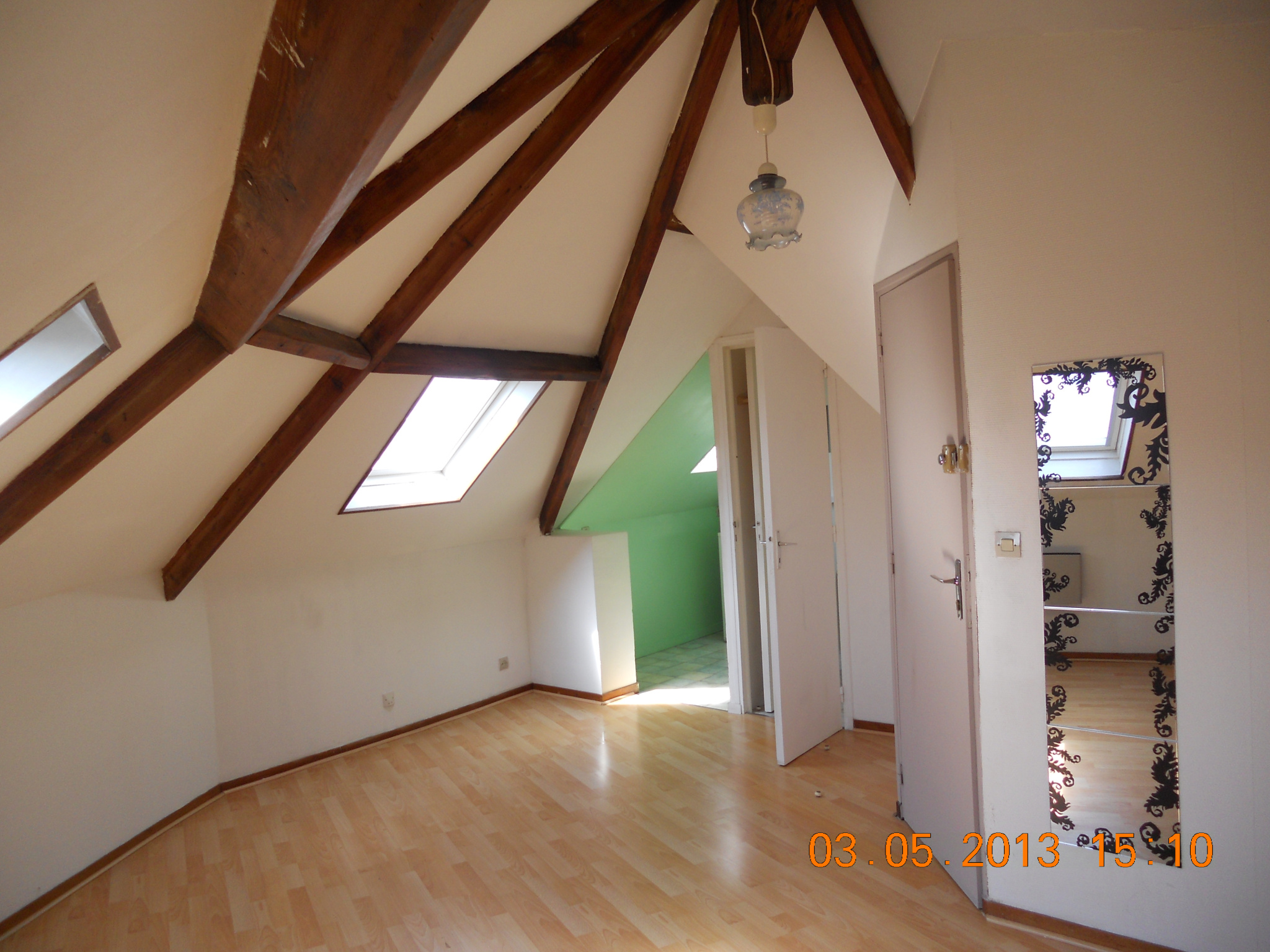 Immo80 – L'immobilier à Amiens et dans la Somme-AMIENS FBG DE HEM – proche du Parc de la Hotoie : APPARTEMENT T1 2nd étage mansardé