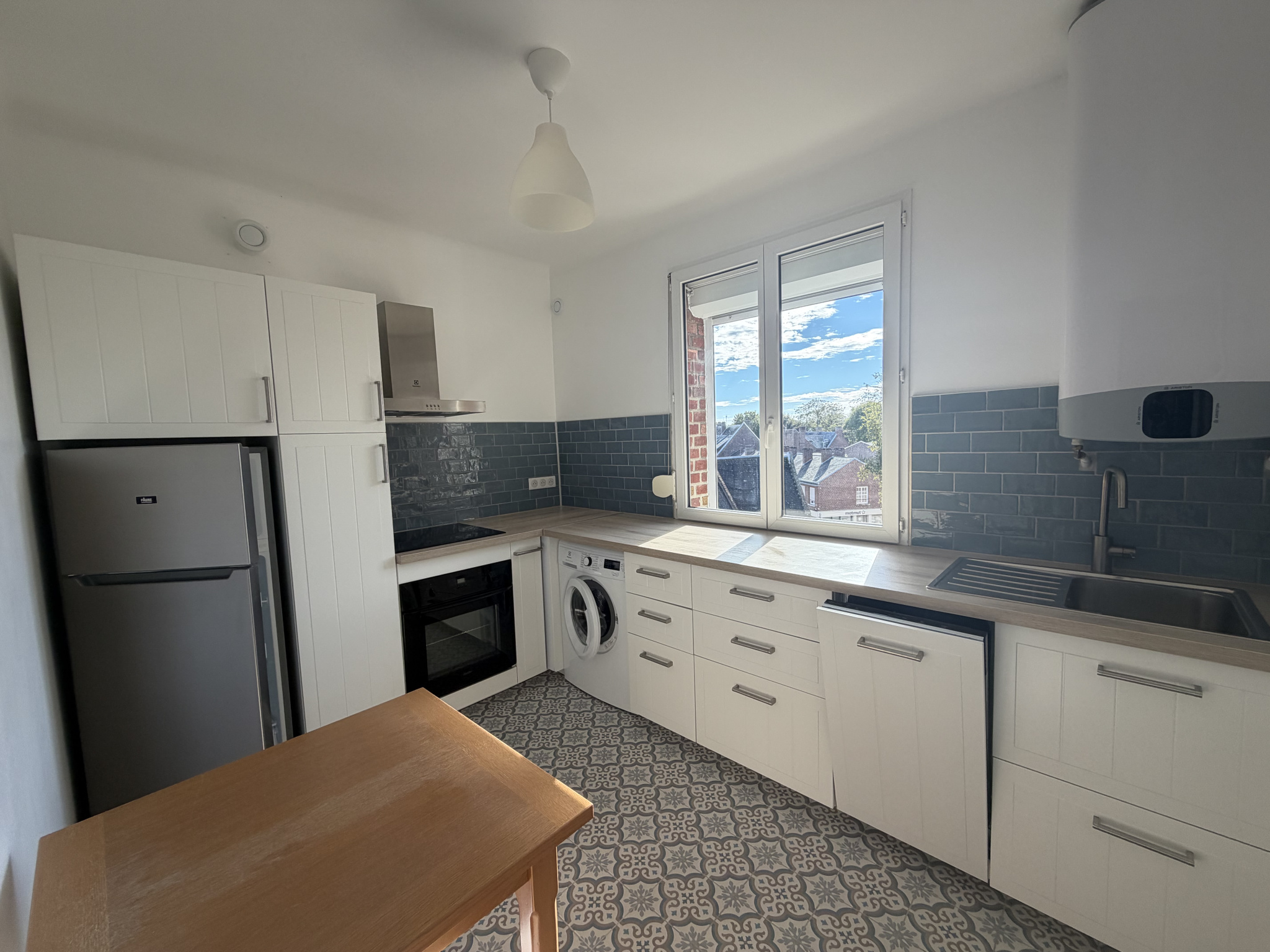 Immo80 – L'immobilier à Amiens et dans la Somme-ABBEVILLE  : TRES BEL APPARTEMENT T3 de 58.77 m2 avec cave et parking possible