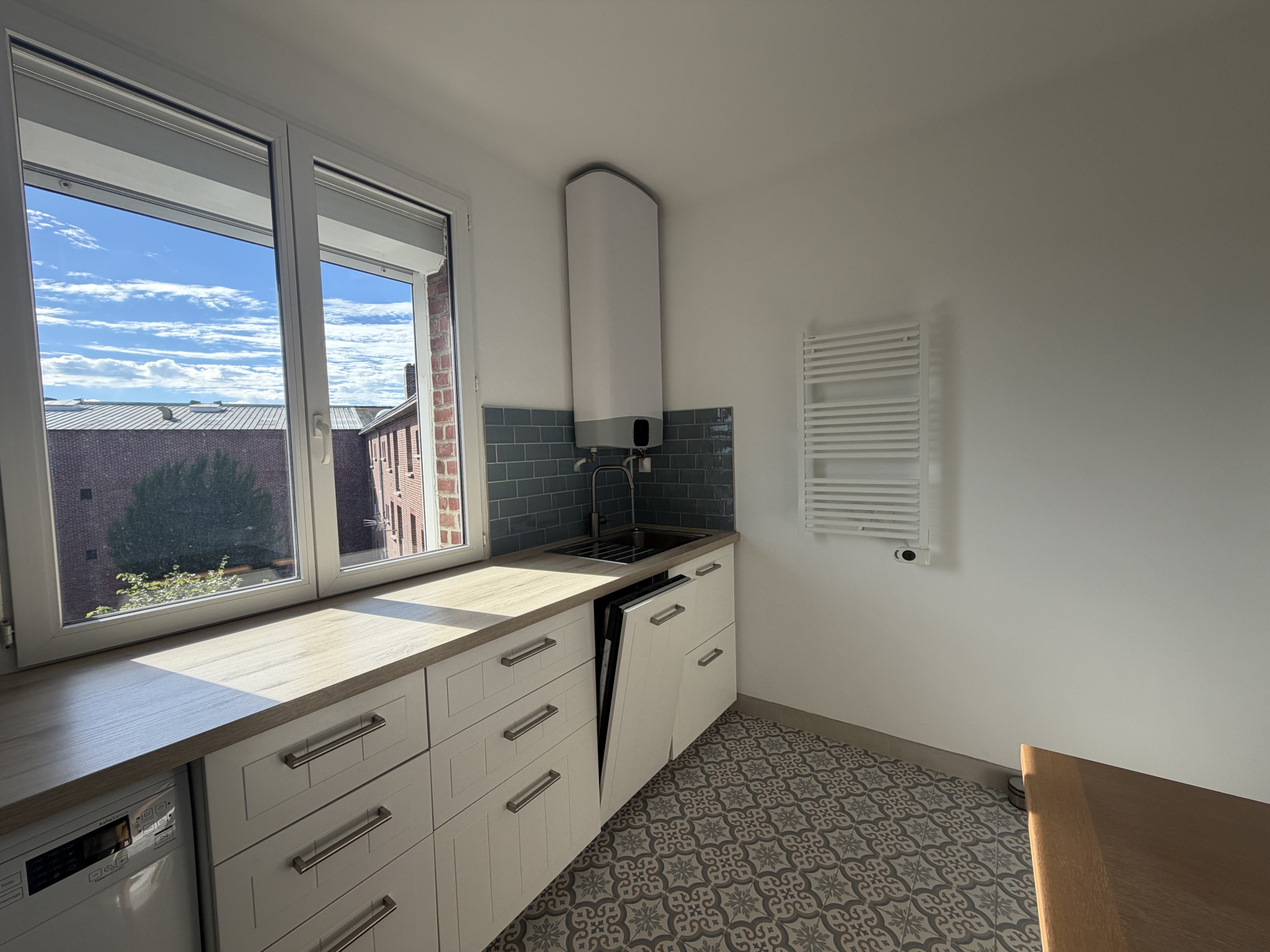 Immo80 – L'immobilier à Amiens et dans la Somme-ABBEVILLE  : TRES BEL APPARTEMENT T3 de 58.77 m2 avec cave et parking possible